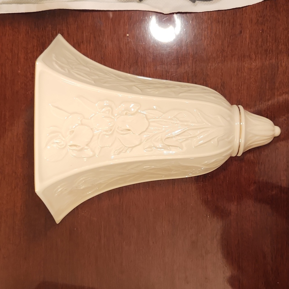 Lenox Wall vase